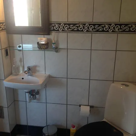 Kerteminde Bed & Breakfast Hotel 3* קרטמינדה